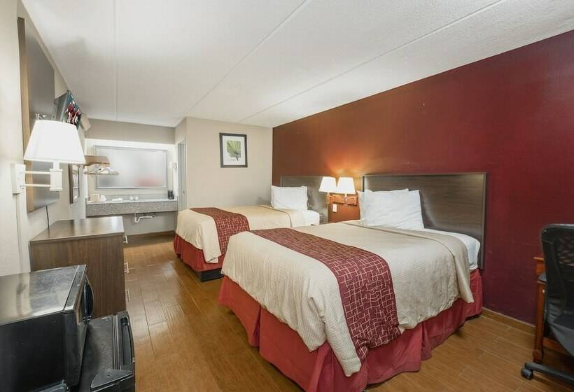 غرفة ديلوكس, Red Roof Inn Jackson Downtown  Fairgrounds