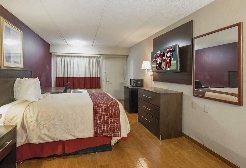 غرفة ديلوكس, Red Roof Inn Jackson Downtown  Fairgrounds