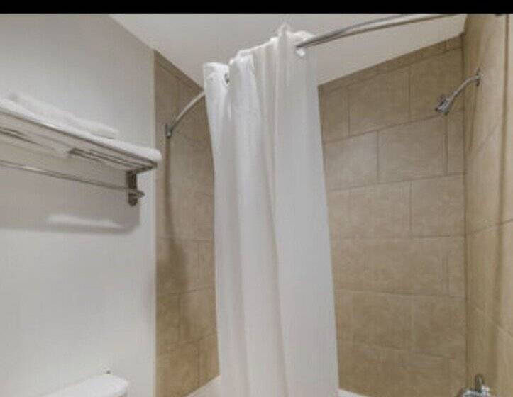 اتاق استاندارد با 2 تخت دوبل, Super 8 By Wyndham Wichita Falls