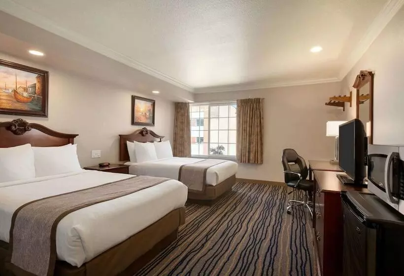 اتاق استاندارد با 2 تخت دوبل, Days Inn By Wyndham Eureka Ca