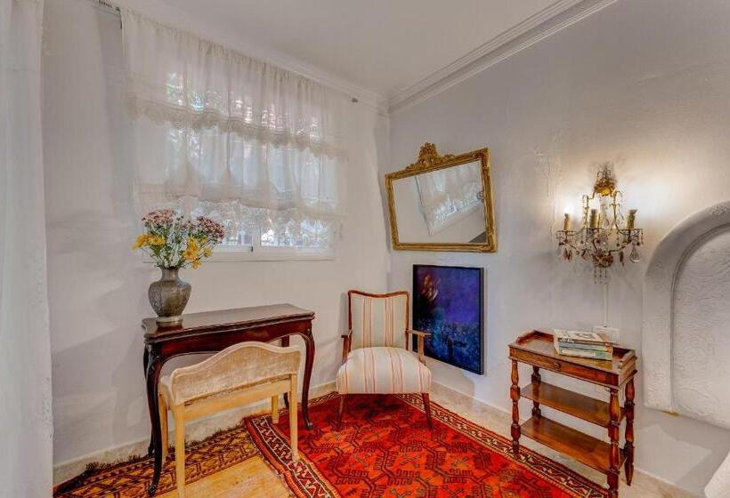 Номер Стандарт Вид на Сад, Casa Luminosa