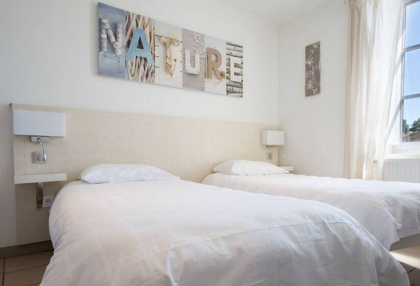 غرفة قياسية, La Cabourne