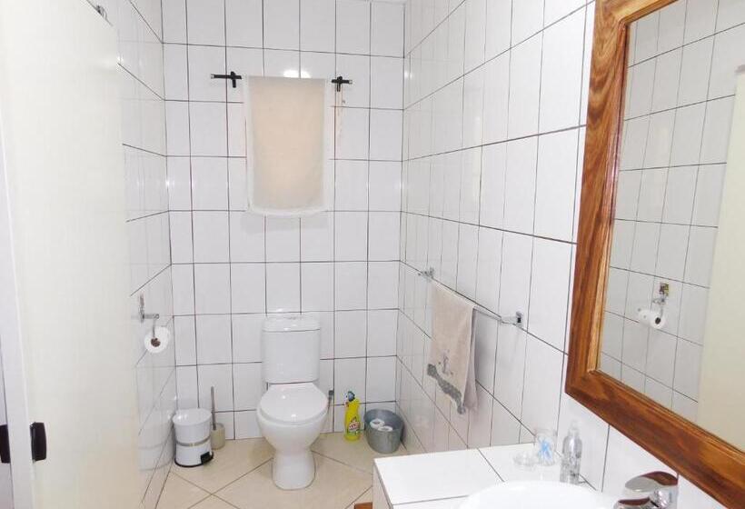 اتاق استاندارد, Meteorite Rest Camp