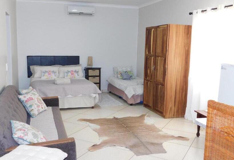 اتاق استاندارد سه نفره, Meteorite Rest Camp