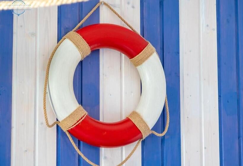 Номер Стандарт, The Old Border