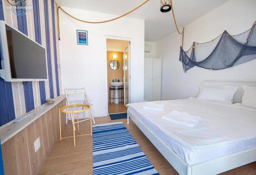 Номер Стандарт, The Old Border