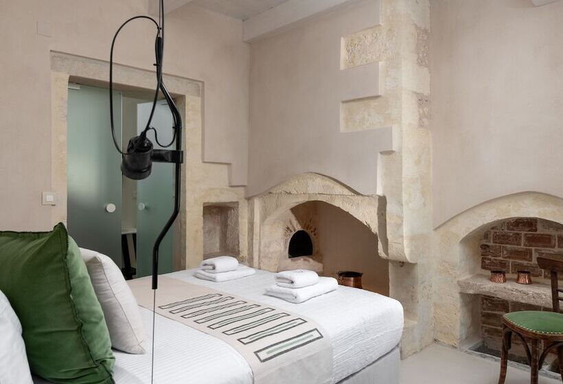 اتاق لوکس, Sutor Chic Manor