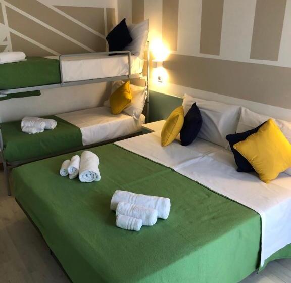 Четырехместный Номер Стандарт, Napoleon