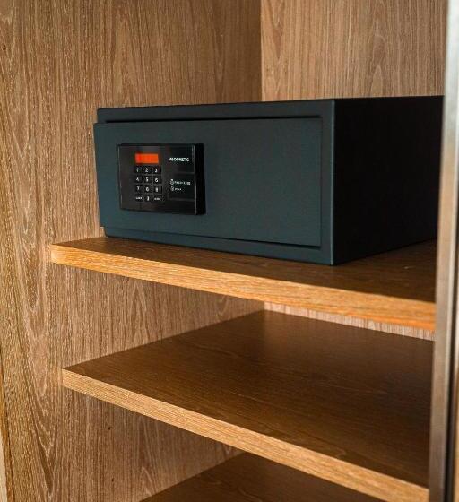 اتاق استاندارد با تخت بزرگ, Lava