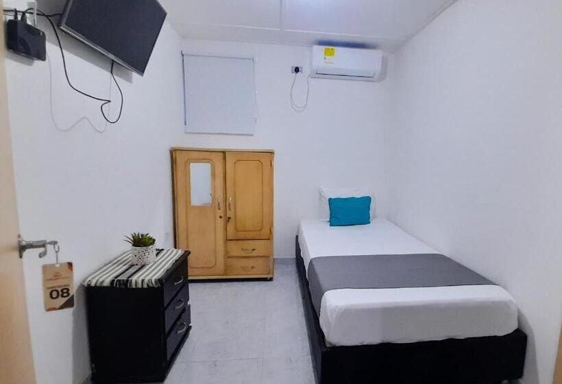 スタンダードシングルルーム, Poblado Suite