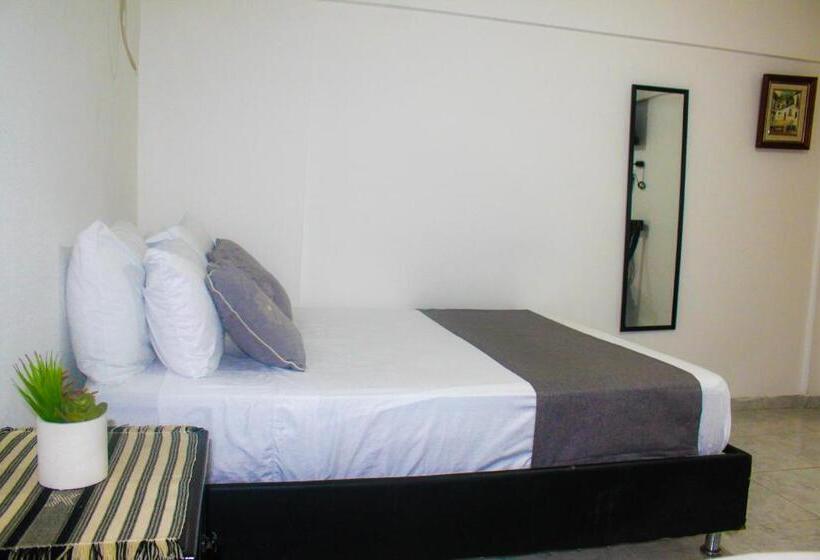 スタンダードルーム, Poblado Suite