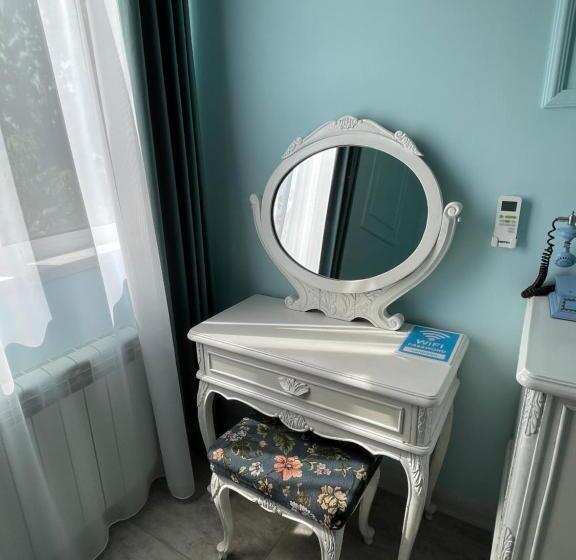 이코노미 룸, Santorini Hostel