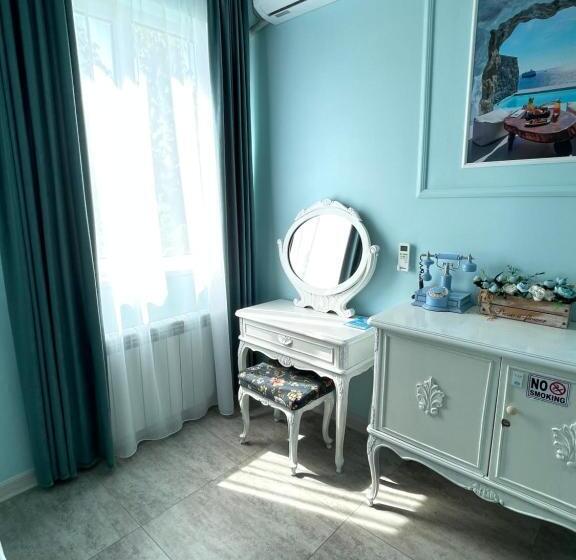 이코노미 룸, Santorini Hostel