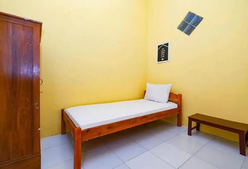 Habitación Estándar Individual, Oyo 2867 Kos Kuning