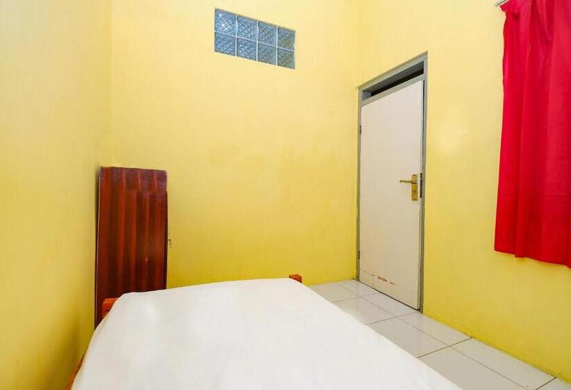 Quarto standart individual, Oyo 2867 Kos Kuning