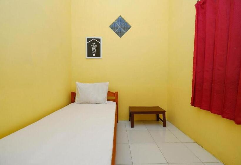 Quarto standart individual, Oyo 2867 Kos Kuning