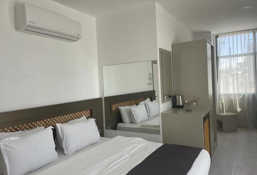 اتاق استاندارد با بالکن, Alya Rooms