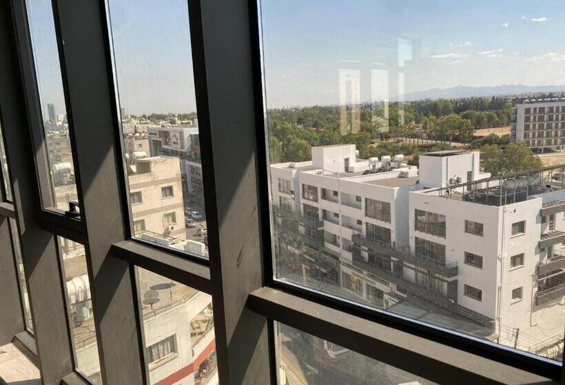 سوییت جونیور با بالکن, Alya Rooms