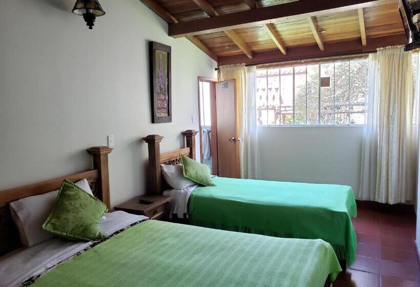 스탠다드 트리플 룸, Casa Floralia