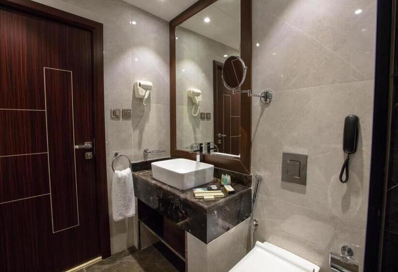 带大床的豪华间, Seasons Park  Mawasim Al Hay At