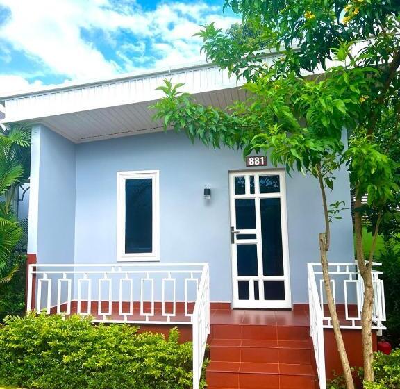 بانگلوی استاندارد, Chomkatae Bungalows