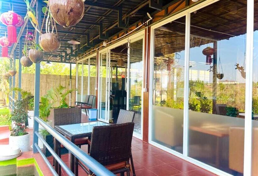 بنگله خانوادگی, Chomkatae Bungalows