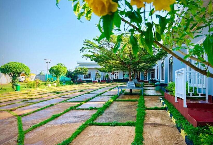 بنگله خانوادگی, Chomkatae Bungalows