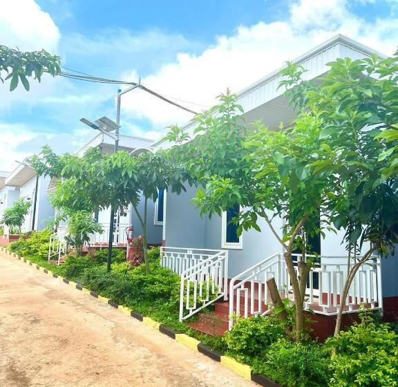 بانگلوی استاندارد, Chomkatae Bungalows