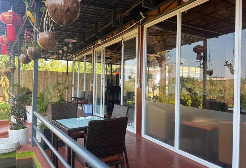 بانگلوی استاندارد, Chomkatae Bungalows