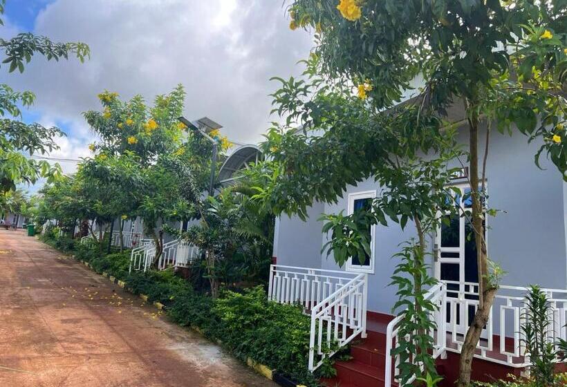 بنگله خانوادگی, Chomkatae Bungalows