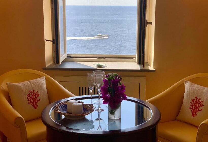 オーシャンビューデラックスルームバルコニー付き, Villa Le Baste