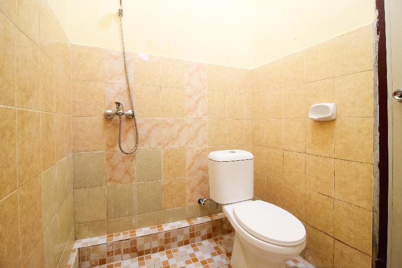 デラックスルーム, Oyo 2597 Km Kost