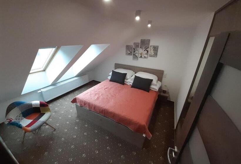 Suite Familiar, Apartmány Viecha