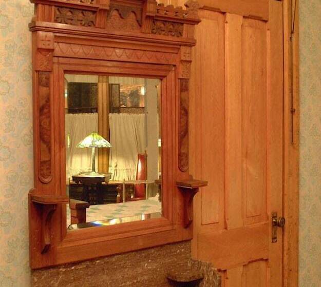 豪华房间, The Richards House