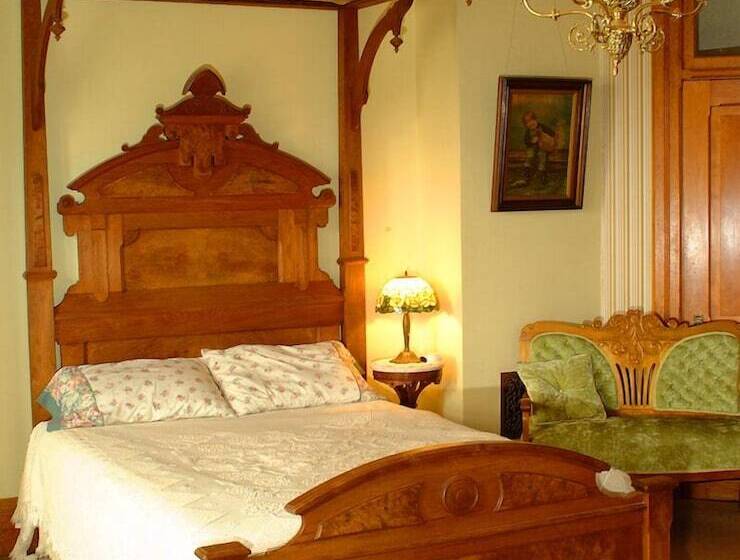 豪华房间, The Richards House