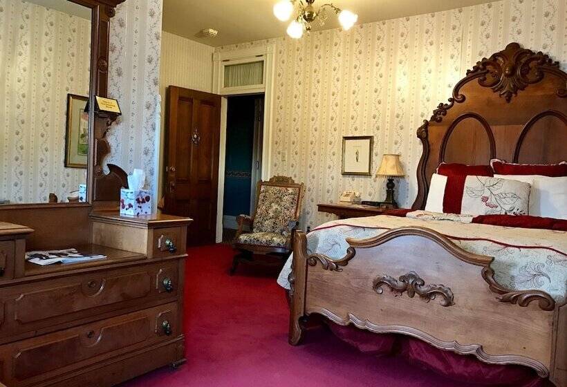 Номер Deluxe, The Redstone Inn And Suites