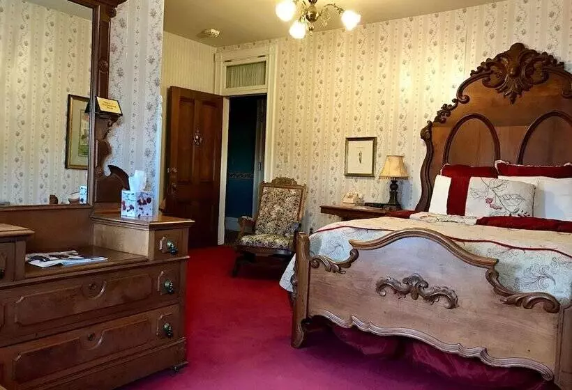 اتاق لوکس, The Redstone Inn And Suites