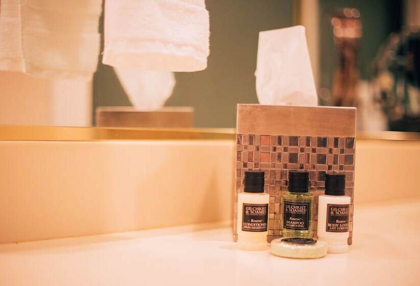 سوییت, The Remington Suite Hotel And Spa