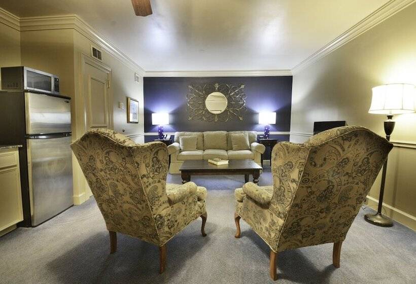 سوییت, The Remington Suite Hotel And Spa