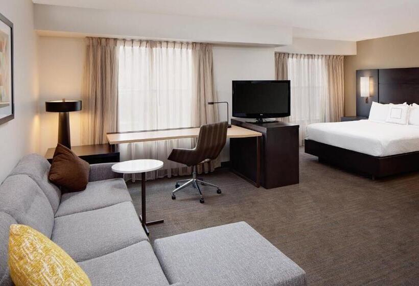 스탠다드 스튜디오, Residence Inn Arlington