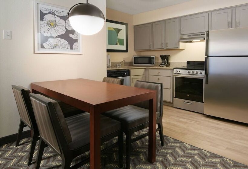 带2个卧室的套房, Residence Inn Dallas Addison/quorum Drive