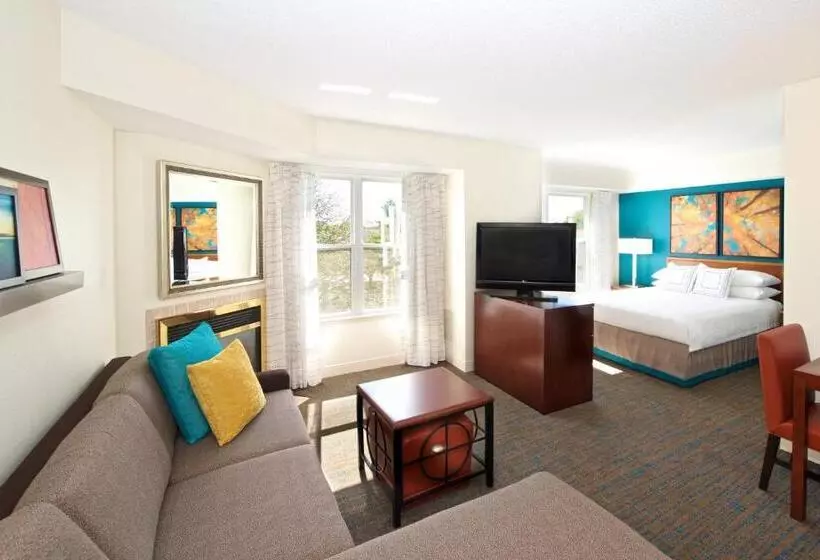 スタンダードスタジオ, Residence Inn By Marriott Evansville East