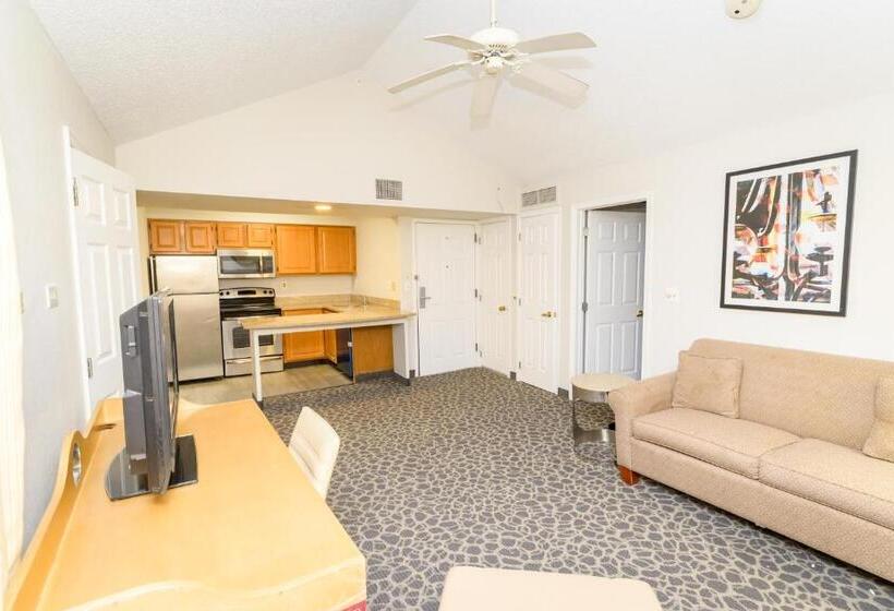 חדר סטנדרט מותאם לאדם עם מוגבלויות, Philadelphia Suites At Airport   An Extended Stay