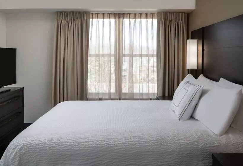 スイート, Sonesta Es Suites Fairfax Fair Lakes