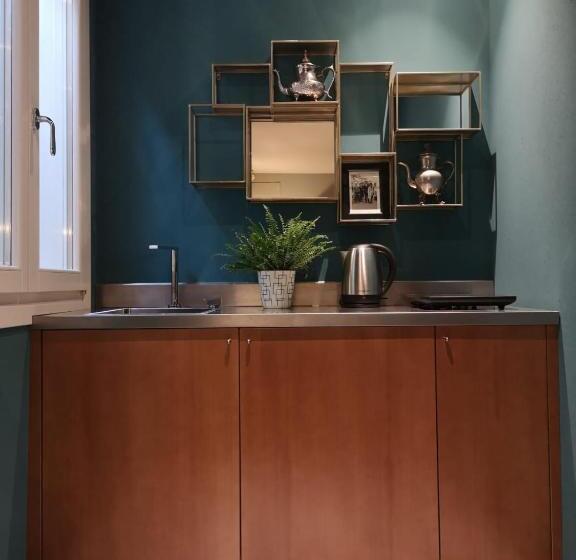 스탠다드 룸 킹사이즈 침대, Ermellina