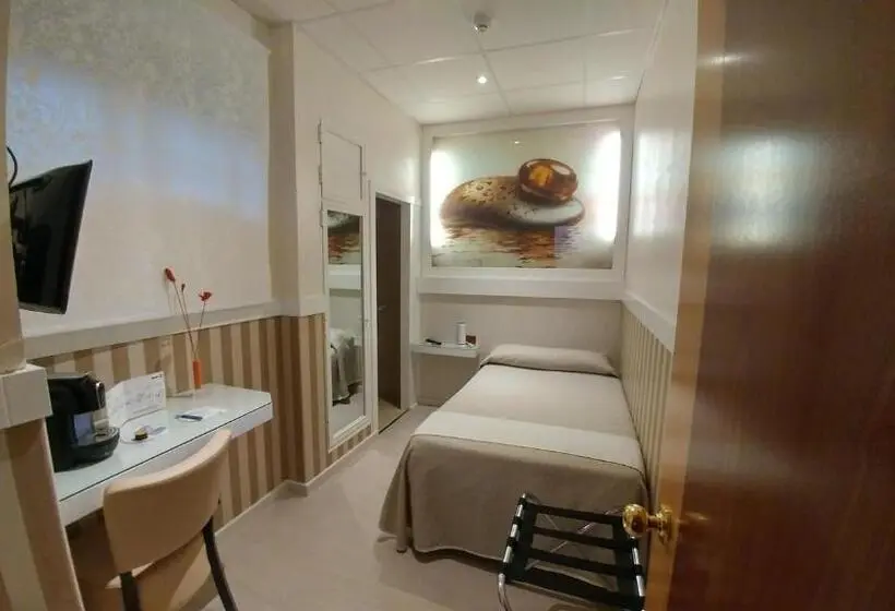 スタンダードシングルルーム, Hostal Paris