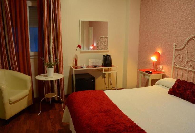 Номер Стандарт, Hostal Paris