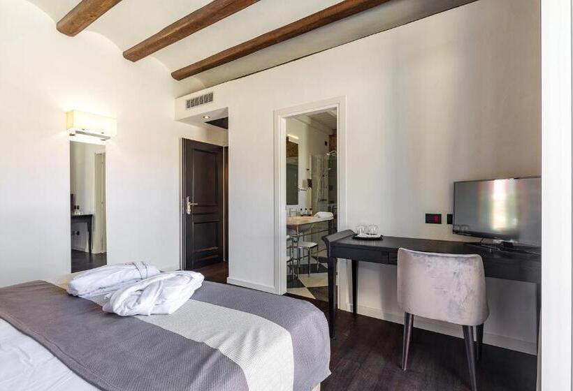 اتاق استاندارد با بالکن, Raphael Hotel Arbatax