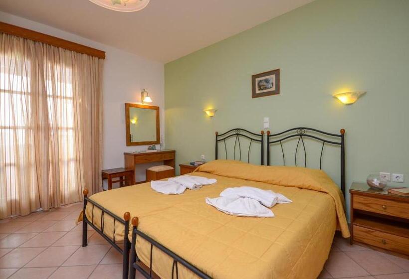 Studio Standard z Balkonem, Antonia Studios