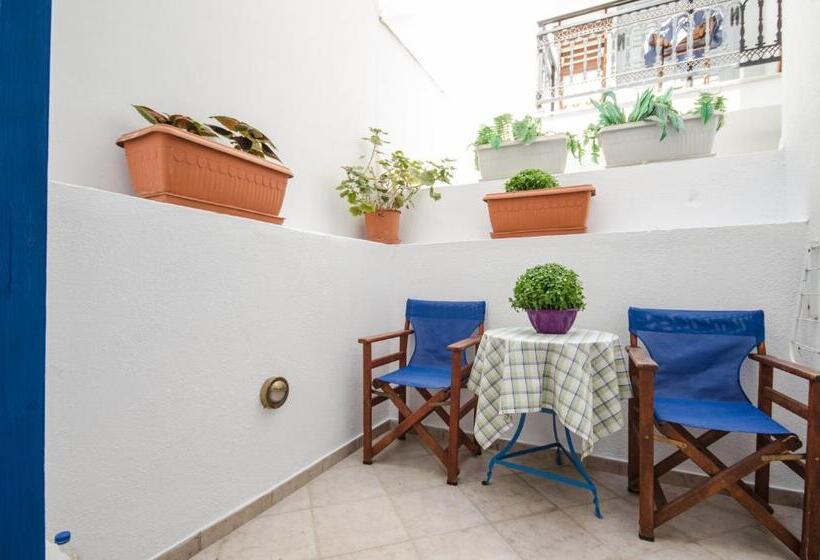 Studio Standard, Antonia Studios